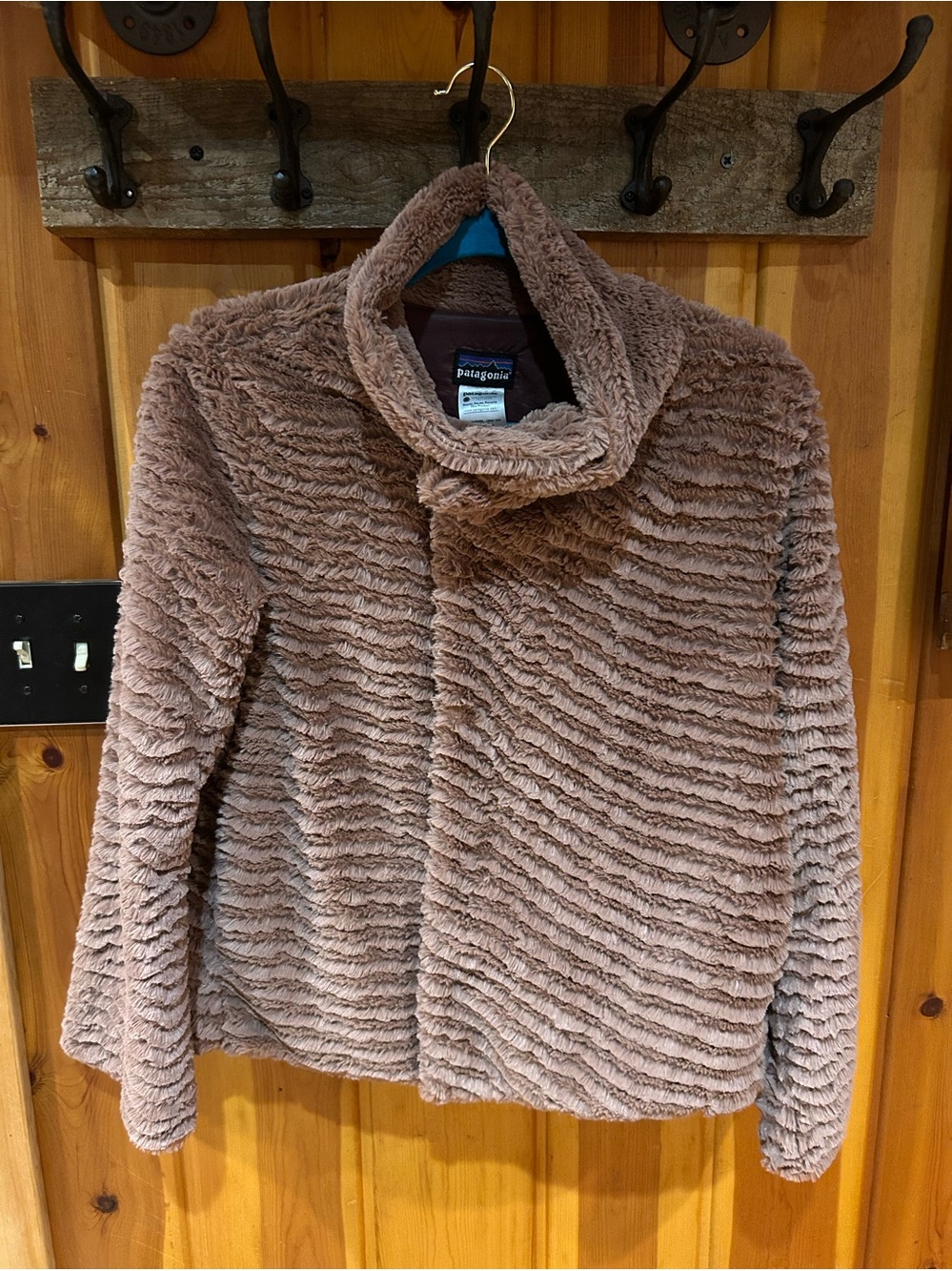 Patagonia Women’s Plush Teddy Jacket - Light Brown